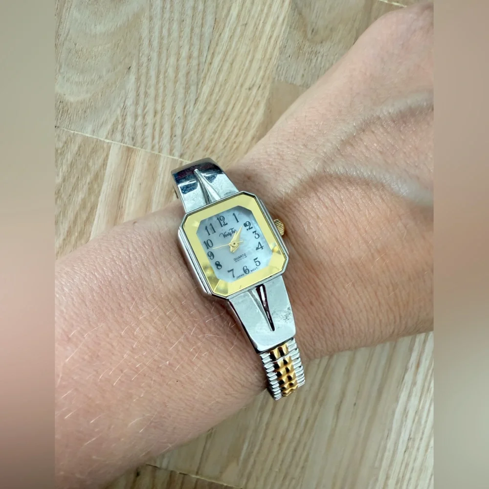 Vanity fair ladies gold tone silver tone watch NEW BATTERY
